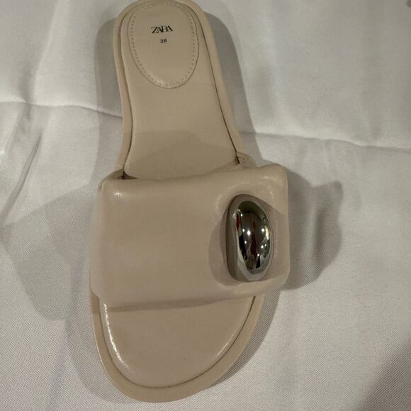 ZARA EMBELLISHED PUFFER SLIDE CREAM LEATHER SANDALS EU 38 / US 7.5 - Picture 9 of 11